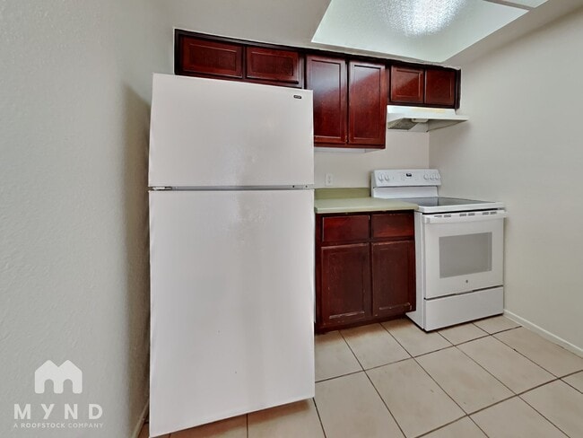 Building Photo - 5308 W Belleview St