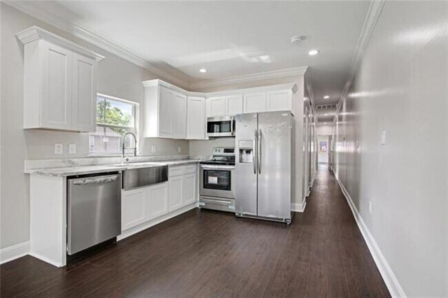 Building Photo - 2549 N Tonti St