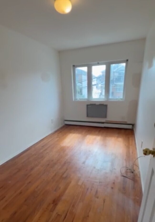 Building Photo - 15533 78th St