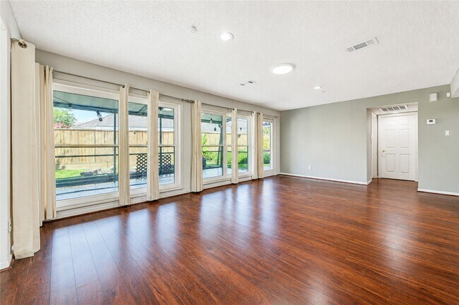 Building Photo - 13103 Wickersham Ln