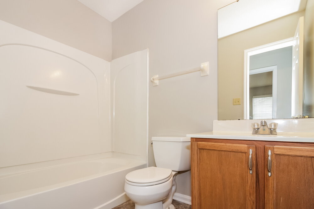 Building Photo - 1401 Carlton Ridge Dr