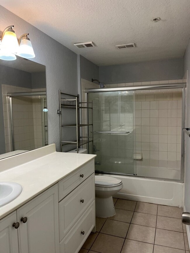 Building Photo - 2572 Robert Trent Jones Dr