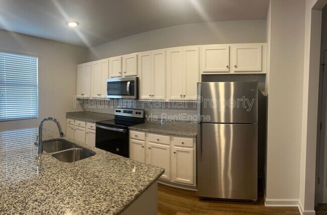 Building Photo - 541 Overo Dr