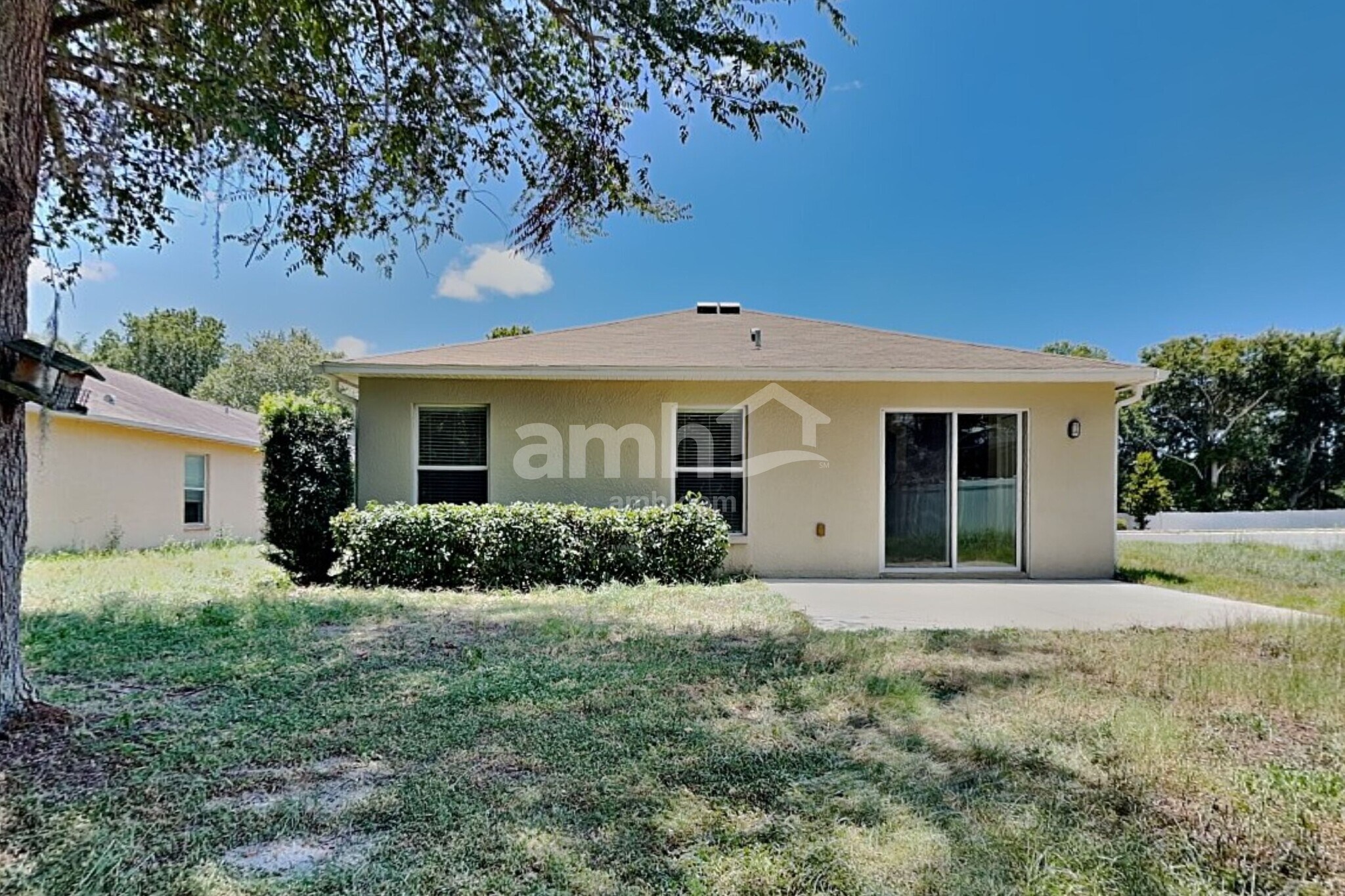 Building Photo - 18025 Cypress Bay Pky