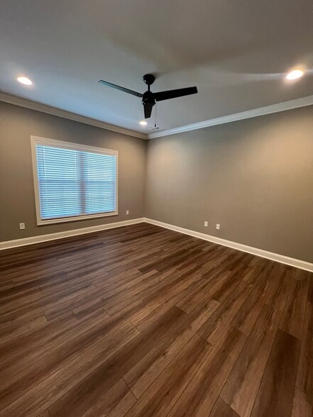 Building Photo - 556 Cumberland Pointe Ln