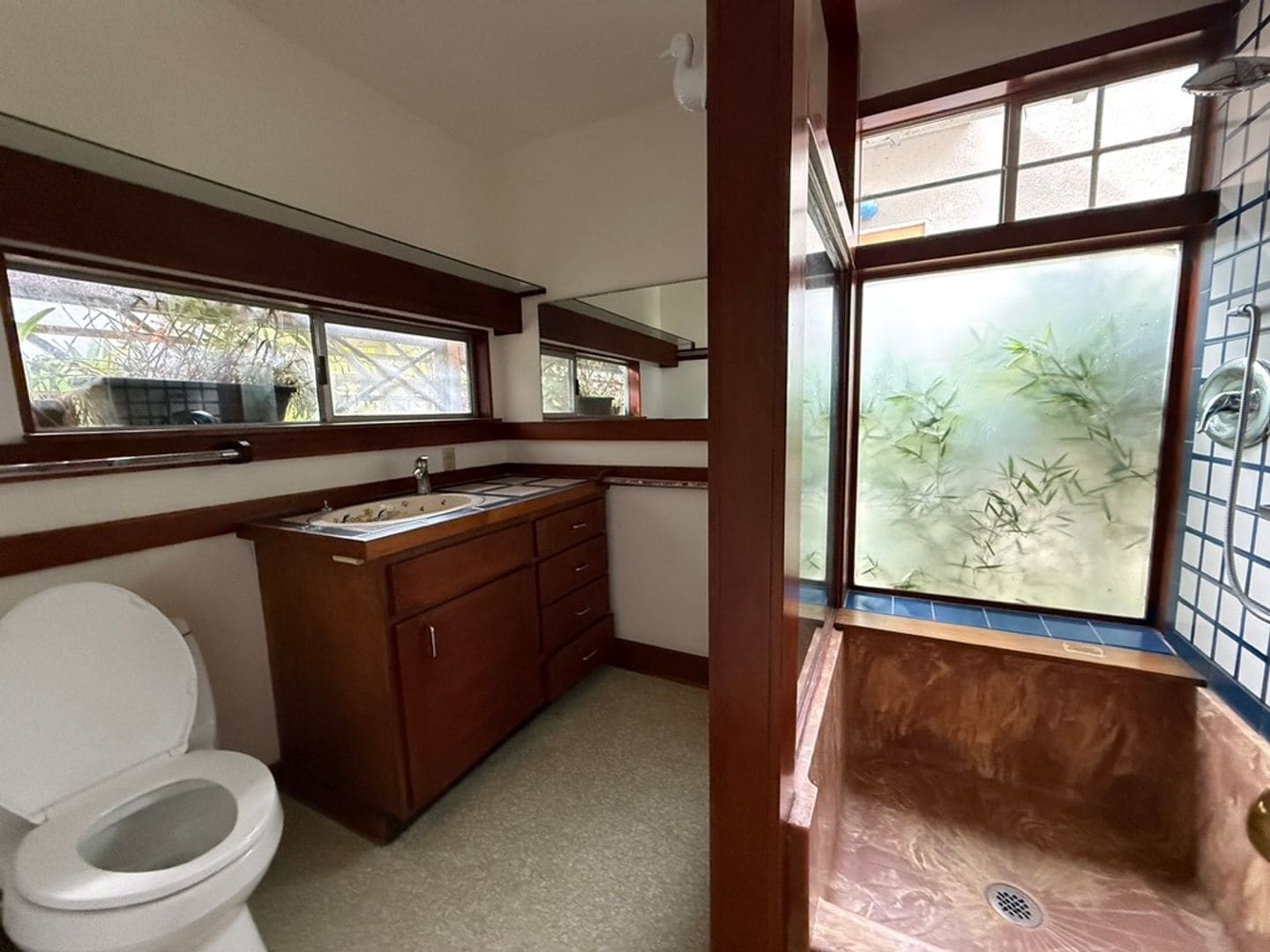 Building Photo - Hidden Garden Retreat – A One-Bedroom Oasis in the Heart of Venice