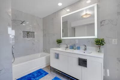 Building Photo - 1 Columbus Pl