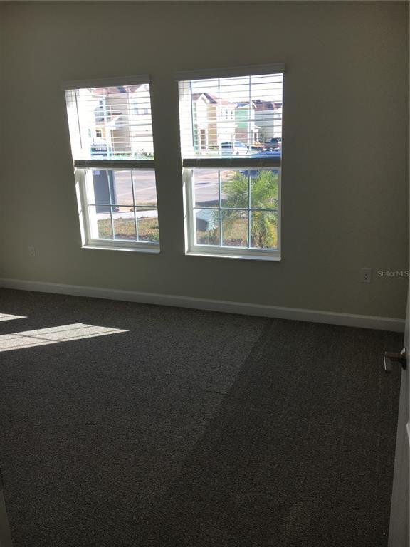 Building Photo - 1050 Quaker Rdg Ln