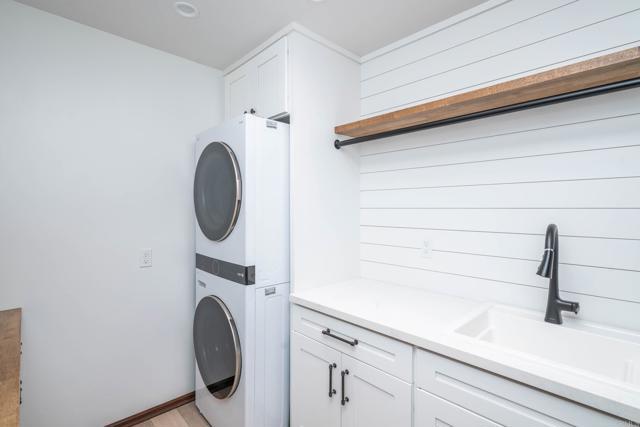 Building Photo - 1210 Cypress Dr