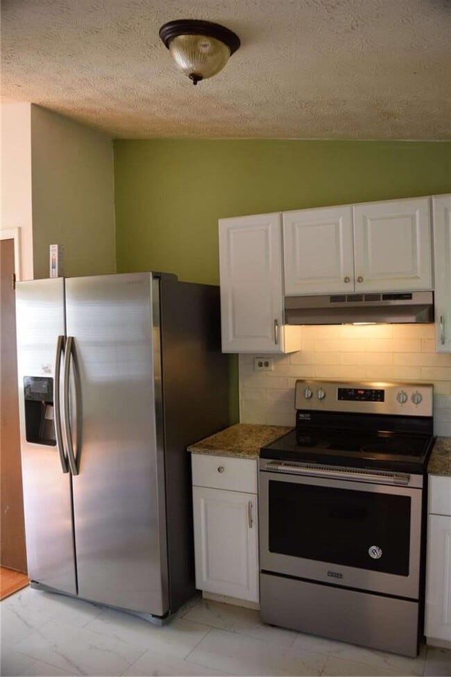 Building Photo - 2805 Pine Meadow Dr