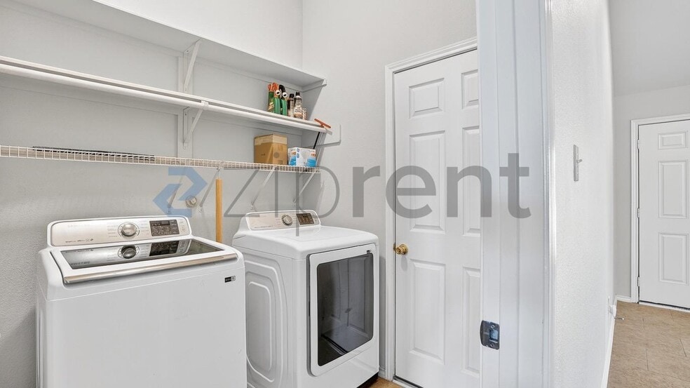 Building Photo - 2607 Diamond River Dr