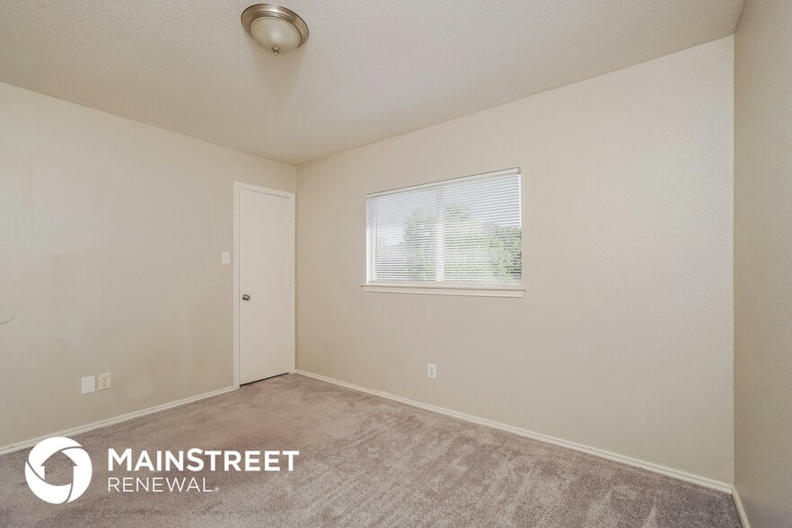 Building Photo - 7947 Meadow Star