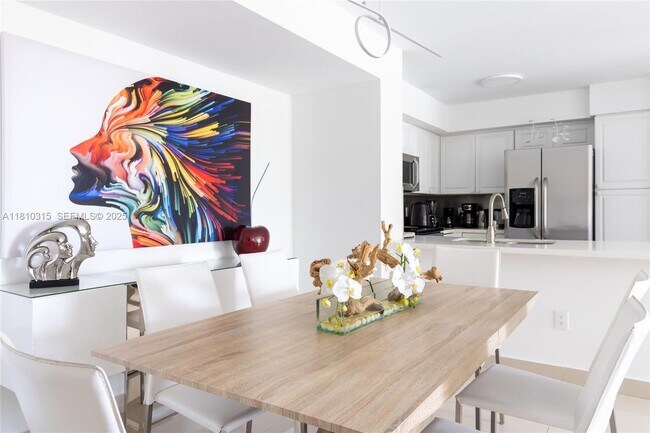 Building Photo - 19901 E Country Club Dr