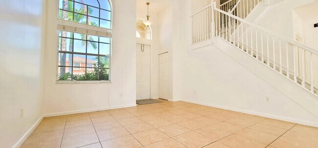 Building Photo - 9138 Dupont Pl