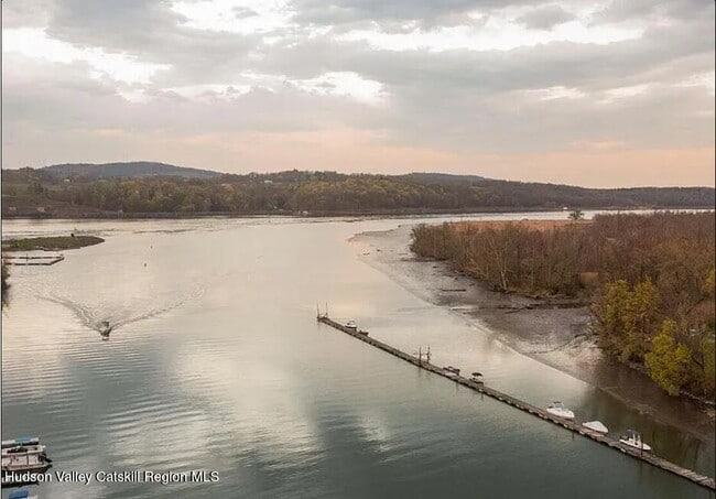 Building Photo - 7 Marina Dr