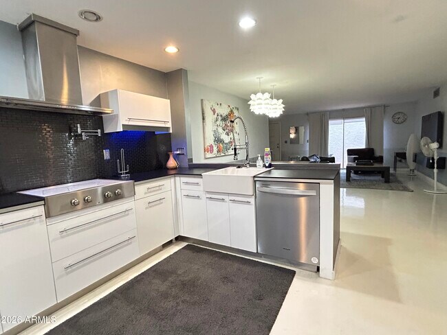 Building Photo - 4601 N 73rd St