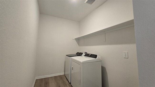 Building Photo - 122 Holmby Dr