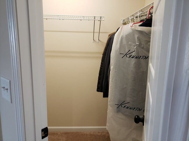 Building Photo - Unfurnished 3 Bedroom 2.5 bath home in The Landing at Mill Creek