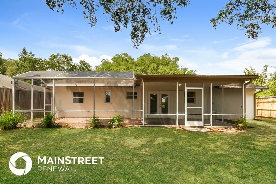 Building Photo - 4680 Cronin Dr