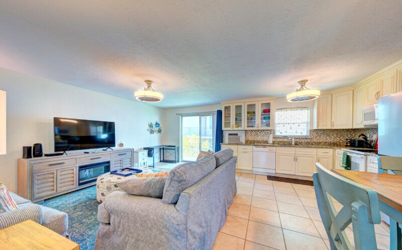 Building Photo - 3820 Ocean Beach Blvd