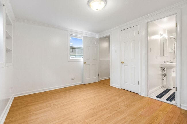 Building Photo - Cozy & Efficient 1 Bed/1 Bath in Carrboro