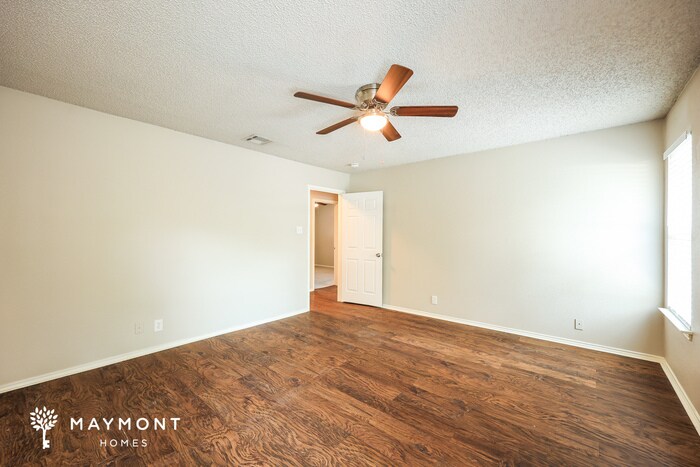 Building Photo - 4707 Pebble Glen