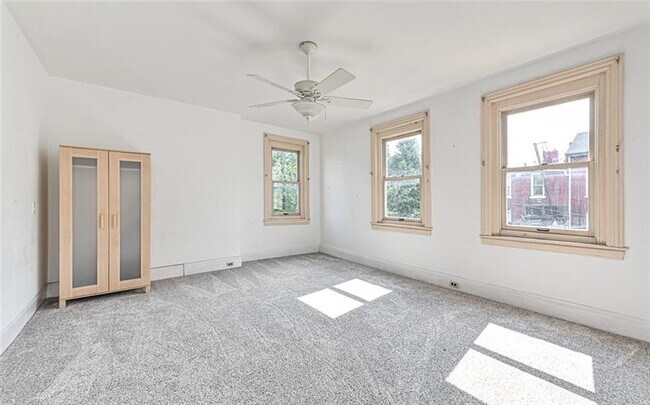 Building Photo - 617 Avery St