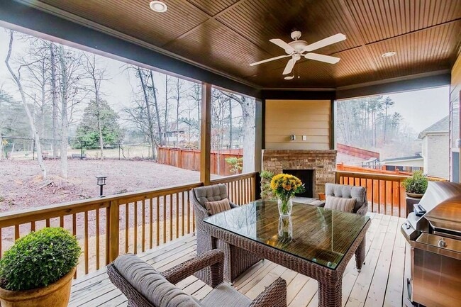 Building Photo - 4505 Summersweet Dr