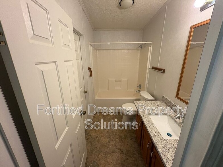 Building Photo - 1980 Bethania-Rural Hall Rd