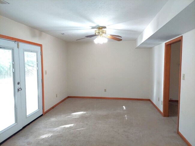 Building Photo - 1541 Paul Jack Dr