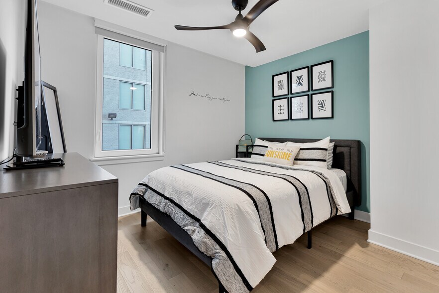 Building Photo - 37 L St SE