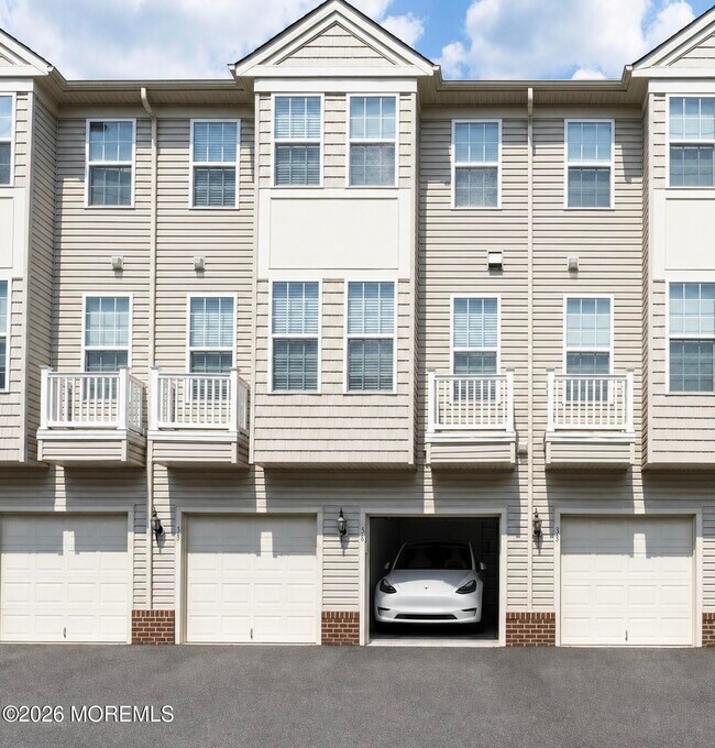 Building Photo - 36 Kyle Dr