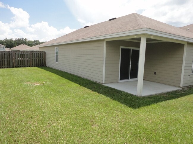 Building Photo - 19062 NW 165th Ln