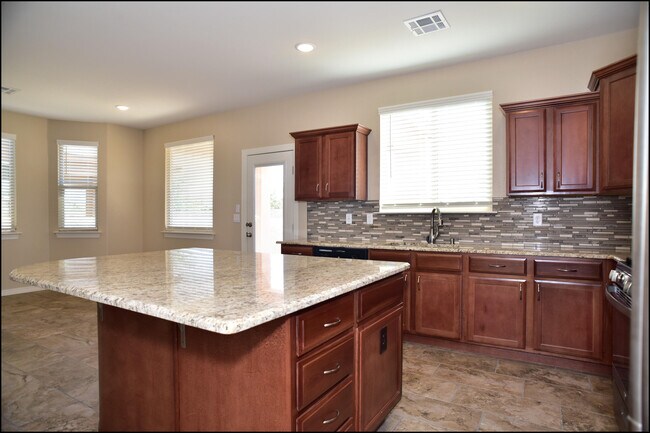Building Photo - 5440 Limestone Dr