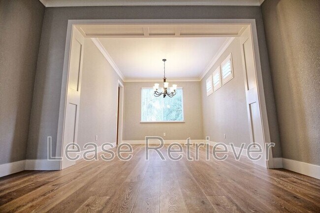 Building Photo - 2359 Riviera Ct