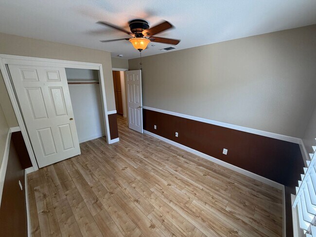 Building Photo - Downtown Templeton (3/2) - Must See!!