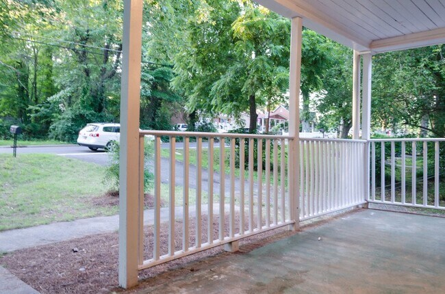 Building Photo - 1233 Cheshire Ave