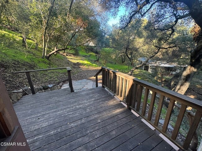Building Photo - 1281 Old Topanga Canyon Rd