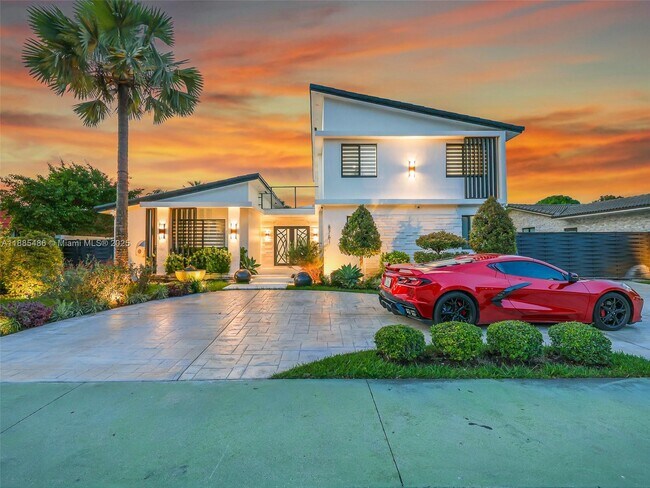 Building Photo - 8761 SW 56th St