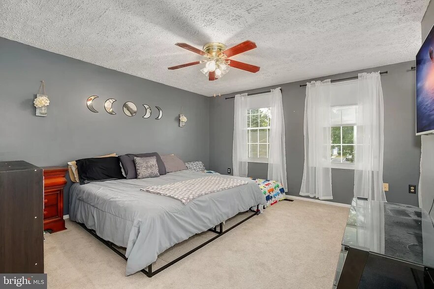 Master Bedroom - 12504 Timber Hollow Pl