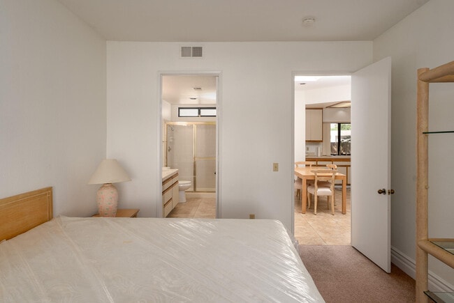 Building Photo - 28916 Isleta Ct