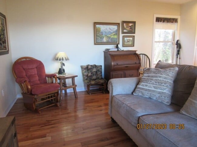 Building Photo - $1,700 - 2 Bedroom / 2 Bath Fully Furnished Cabin with an Amazing View in the Pumpkintown Community