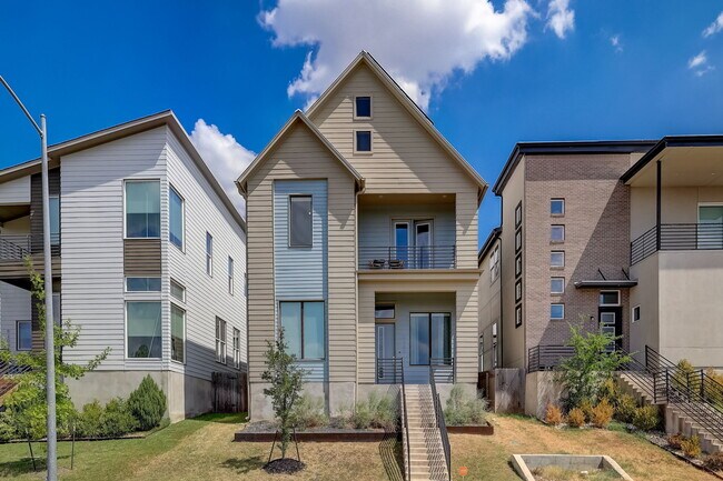 Building Photo - 6205 Seville Dr