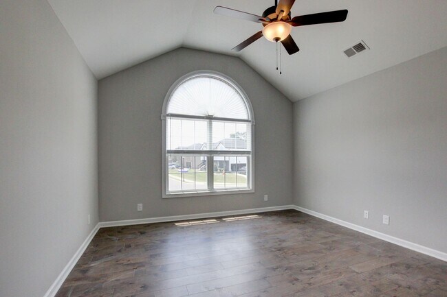 Building Photo - 1092 Barnhill Rd