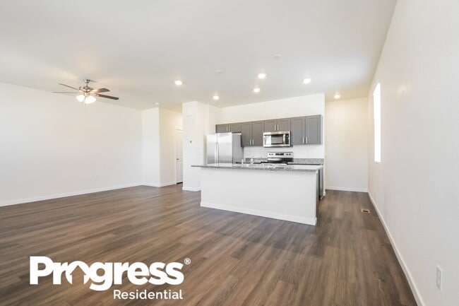 Building Photo - 13438 Oneida Ln