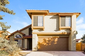 Building Photo - 333 Santa Monica Dr