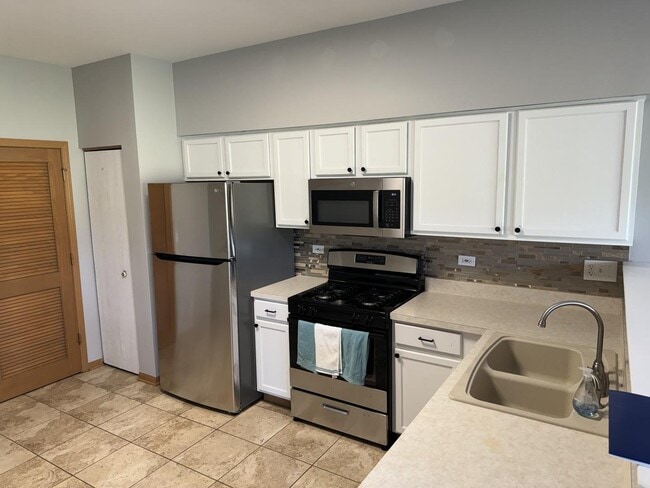 Building Photo - 16446 Newcastle Way