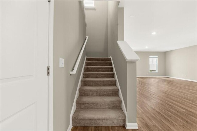 Building Photo - 4335 Magpie Dr