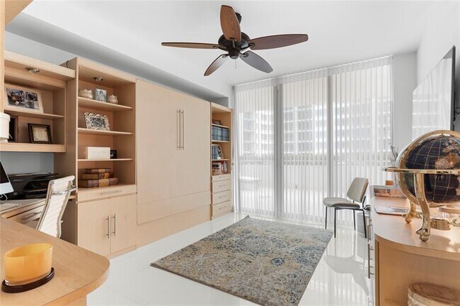Building Photo - 3535 S Ocean Dr