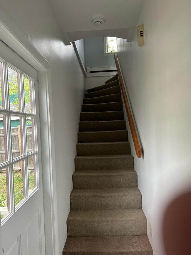 Building Photo - 29 Jackson St